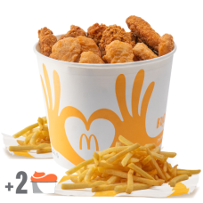 12 McNuggets & 8 Aripi Crispy Bucket